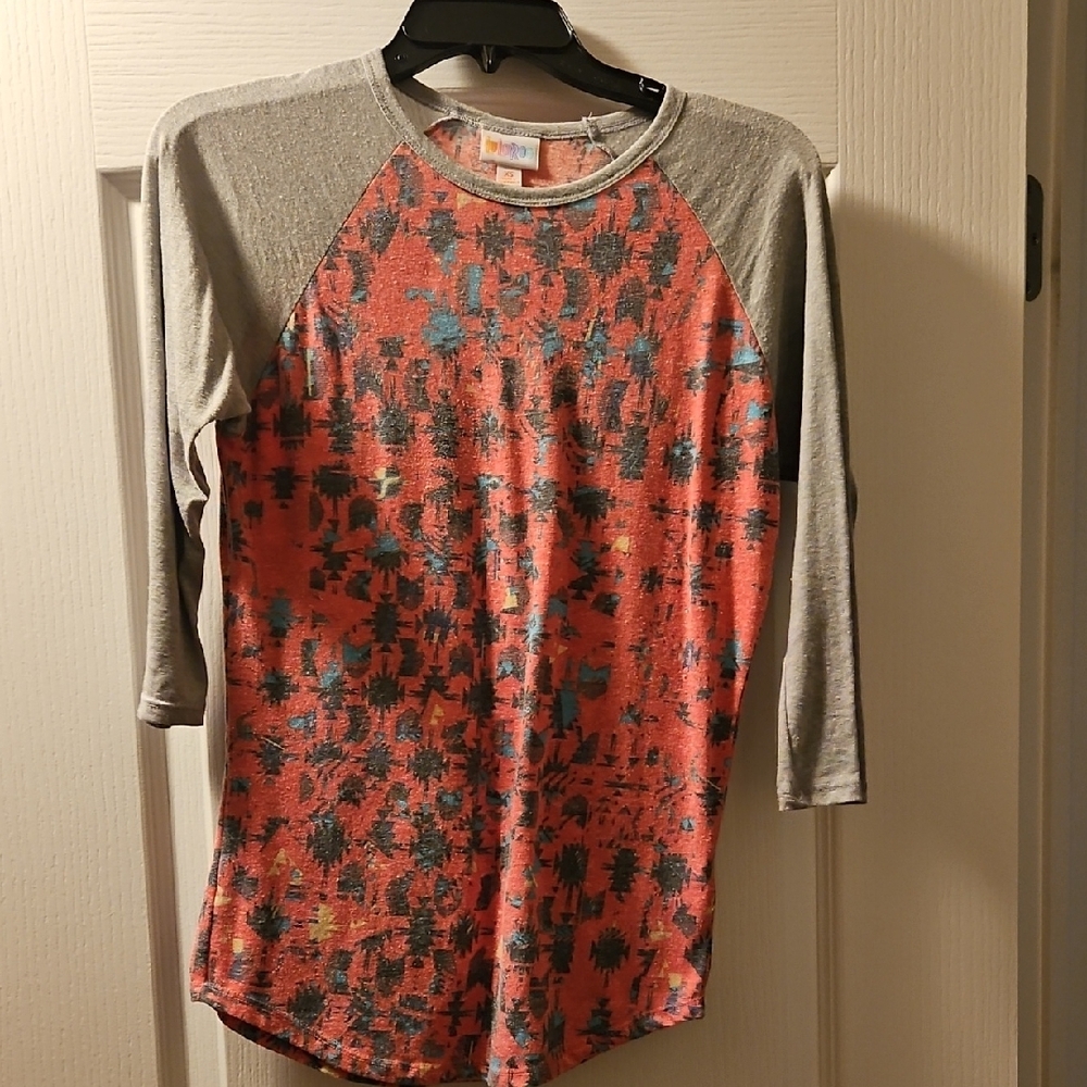 LuLaRoe Randy Tee Gray and Red Womens Shirt